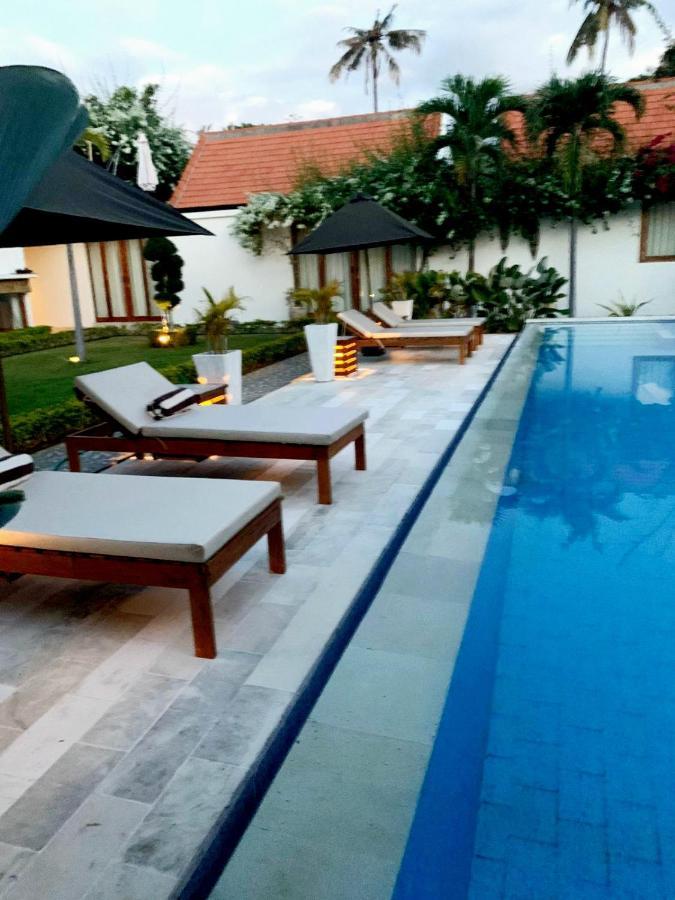 The Edicha Bed & Breakfast โลวินา ภายนอก รูปภาพ