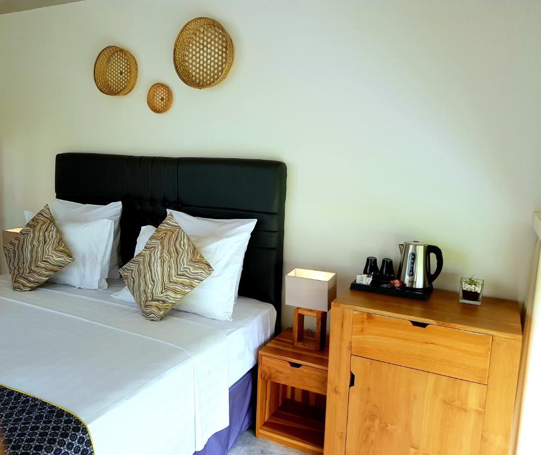 The Edicha Bed & Breakfast โลวินา ภายนอก รูปภาพ