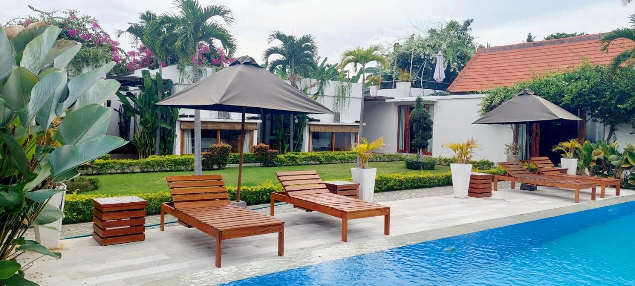 The Edicha Bed & Breakfast โลวินา ภายนอก รูปภาพ